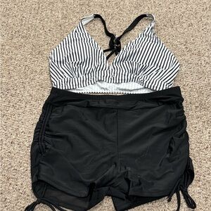 Younique 2 piece bathing suit